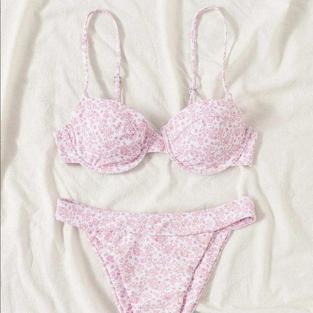 NWT Pink Floral Underwire Bikini Set